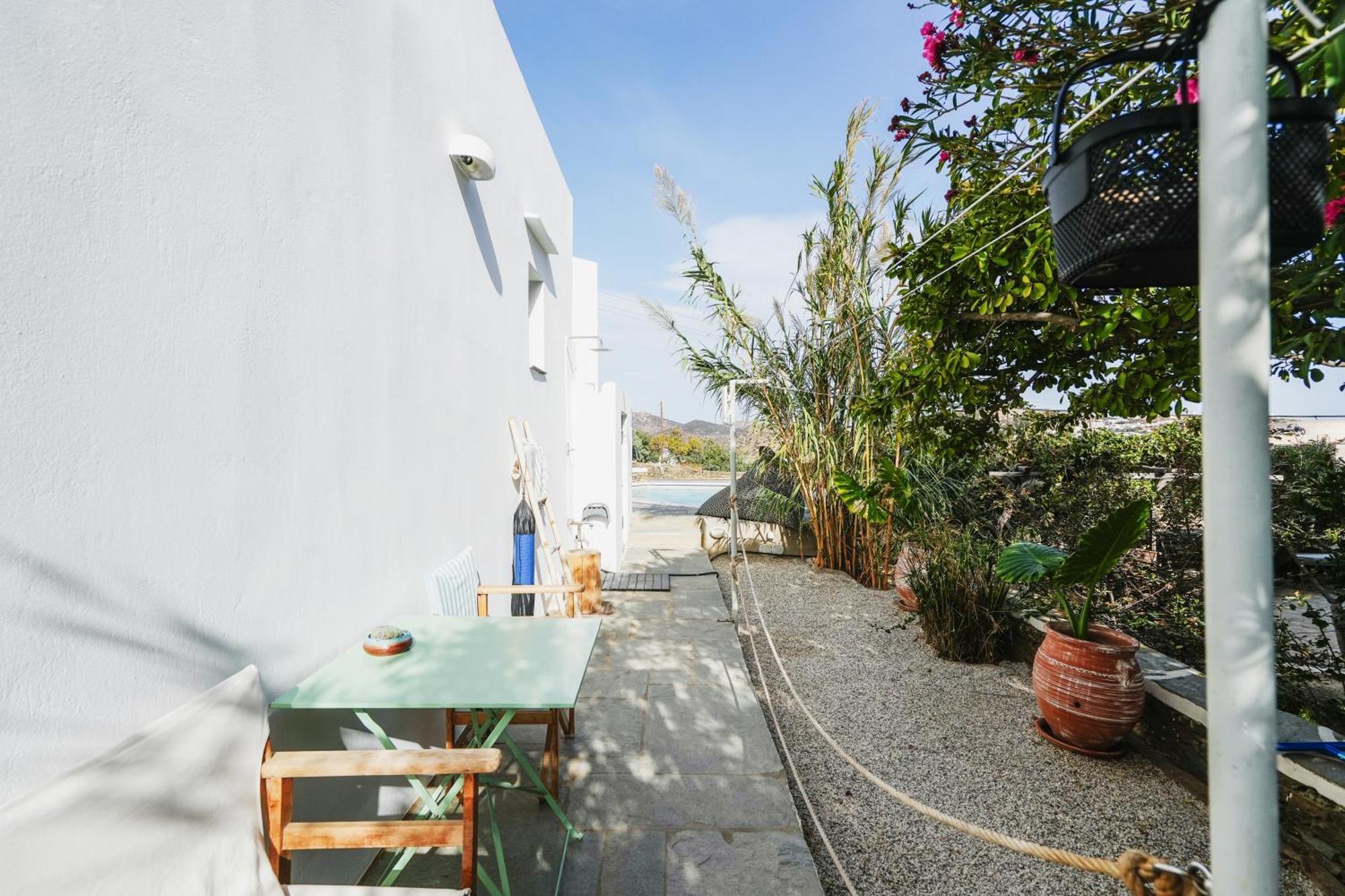 Villa Arades Sifnos With Private Pool 阿波罗尼亚 外观 照片