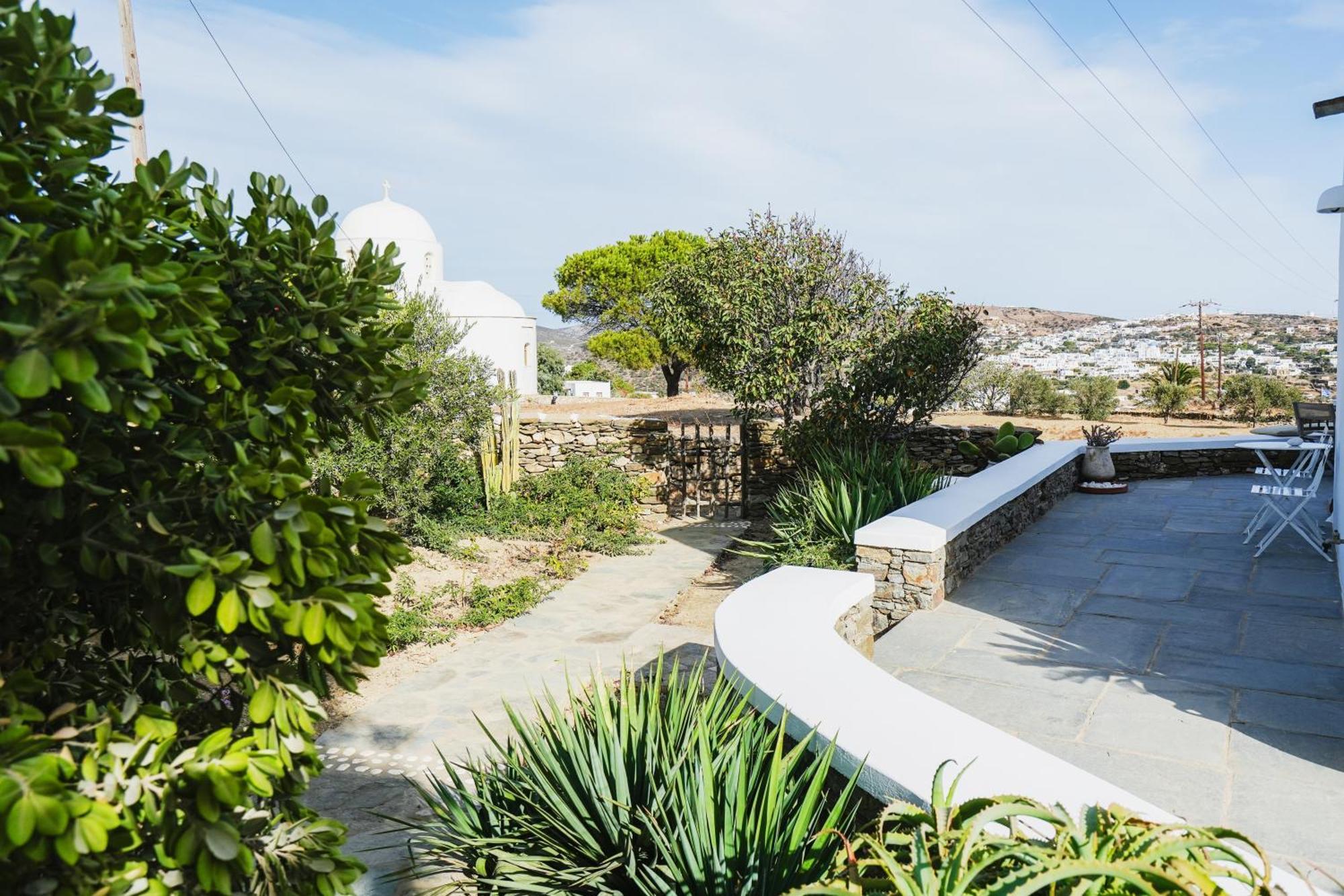 Villa Arades Sifnos With Private Pool 阿波罗尼亚 外观 照片