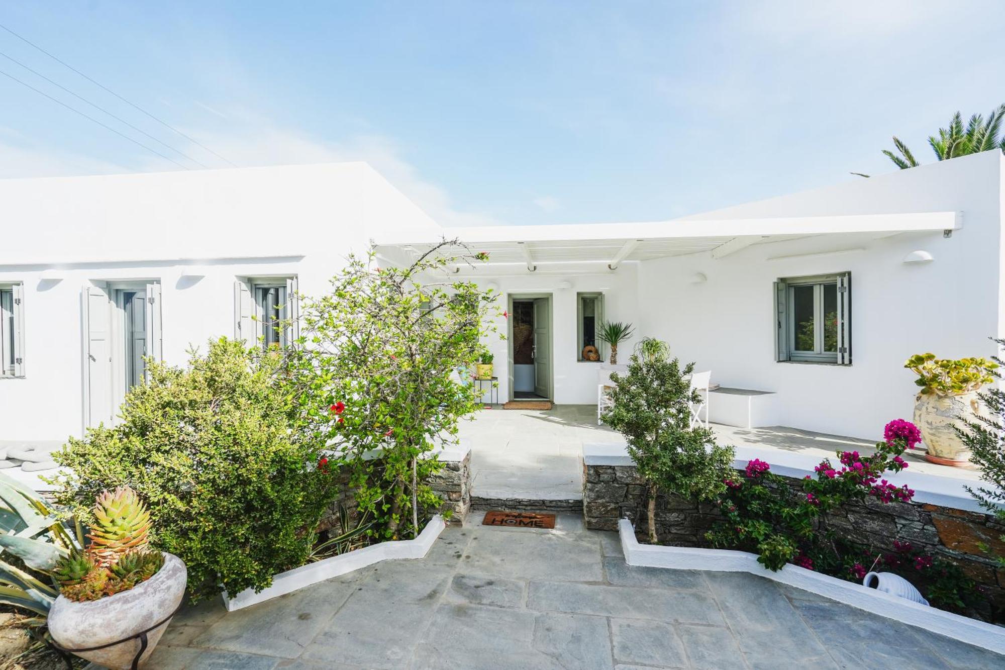 Villa Arades Sifnos With Private Pool 阿波罗尼亚 外观 照片